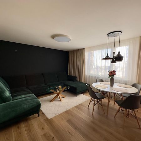 Apartman Olivia Apartment ชามัวริน ภายนอก รูปภาพ